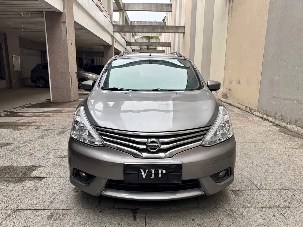 Nissan Livina 2014