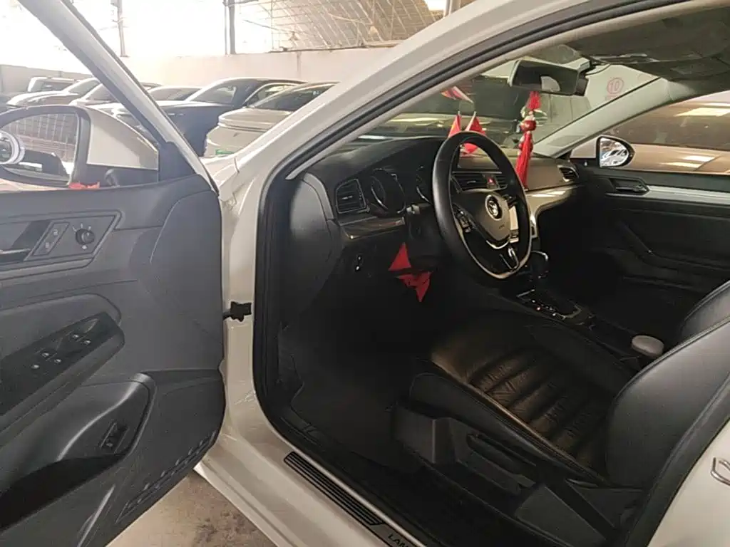 Volkswagen Lamando — миниатюра 19