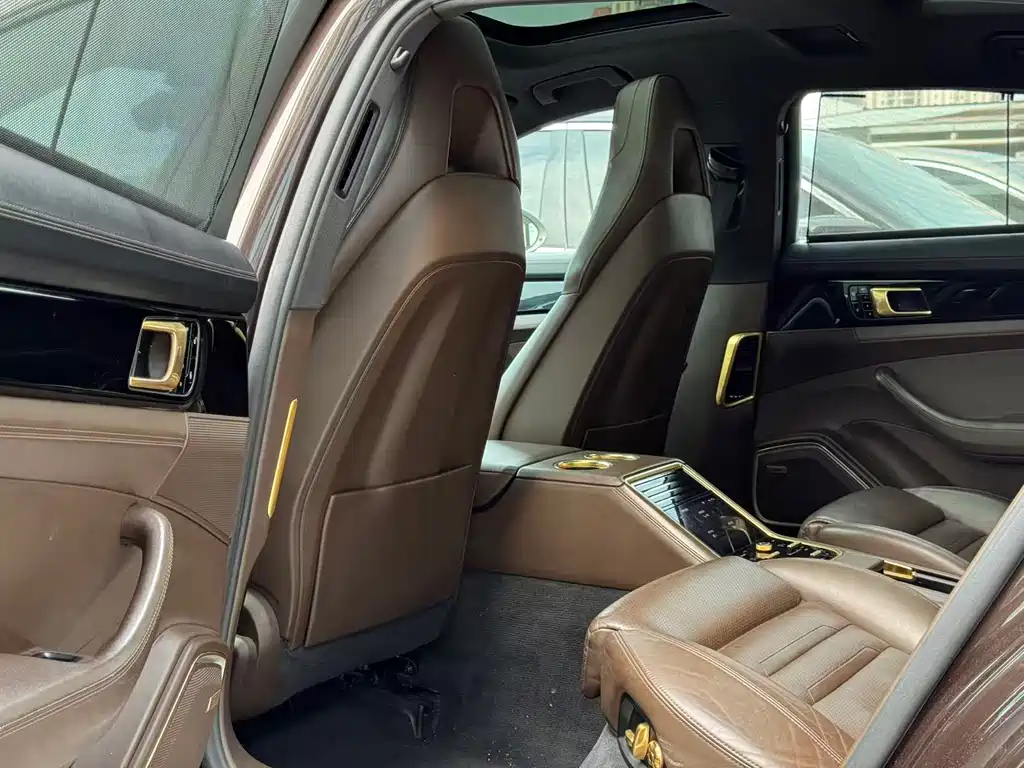 Porsche Panamera — миниатюра 6