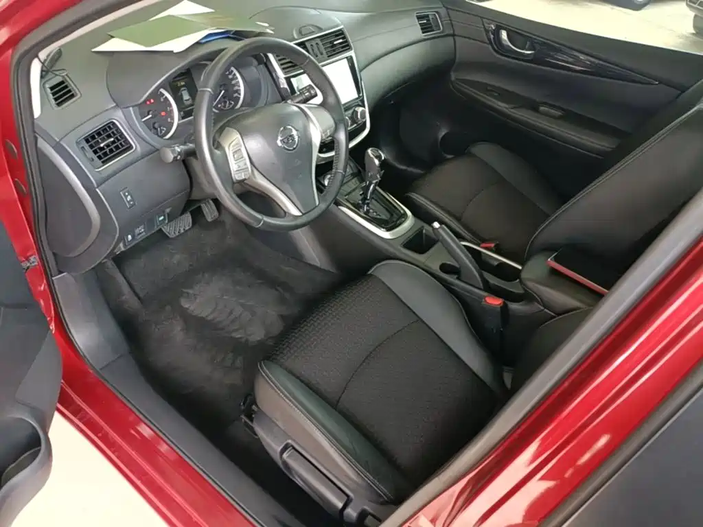 Nissan Tiida — миниатюра 16