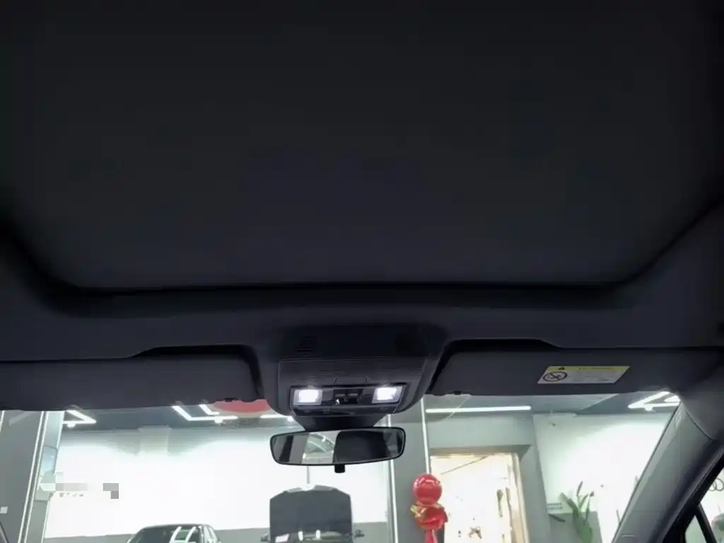 Audi Q4 e-tron — миниатюра 18
