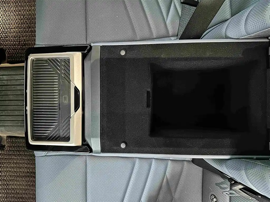 BMW 5 Series — миниатюра 26
