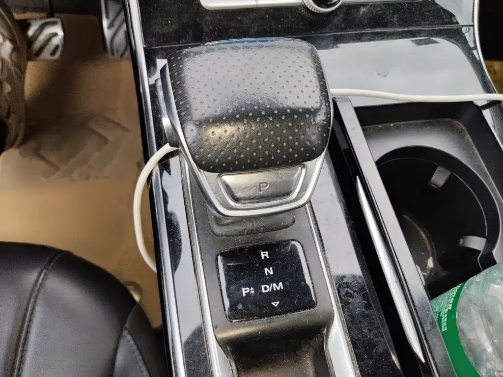 Roewe RX5 MAX — миниатюра 7