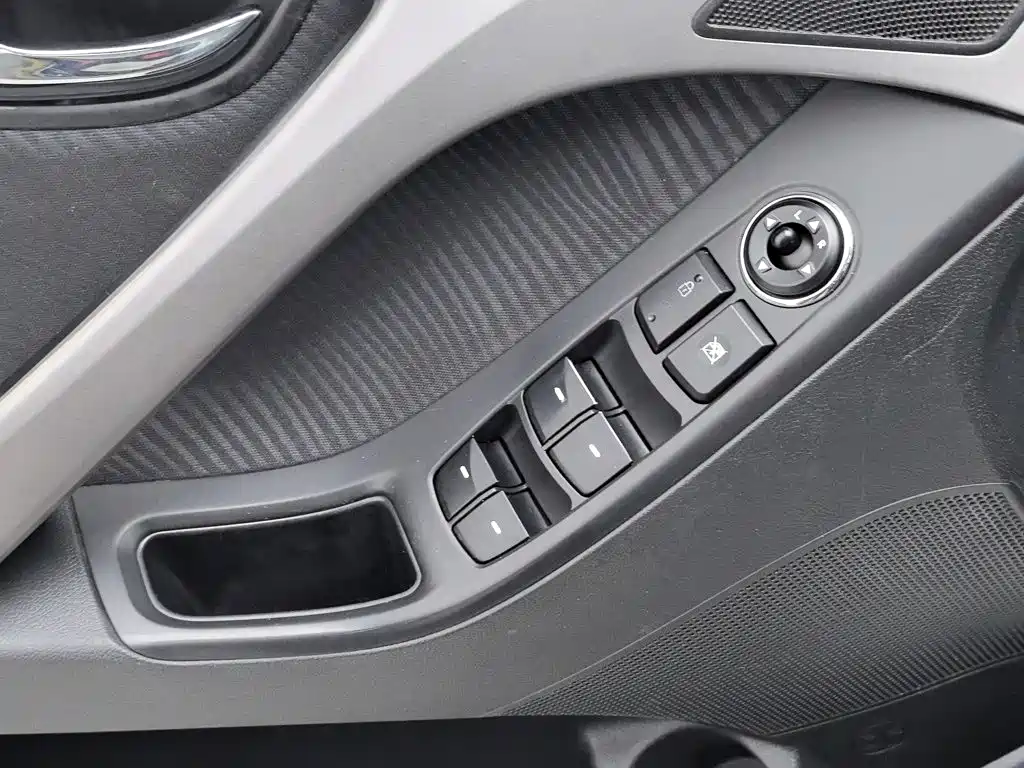 Hyundai Elantra Langdong — миниатюра 9