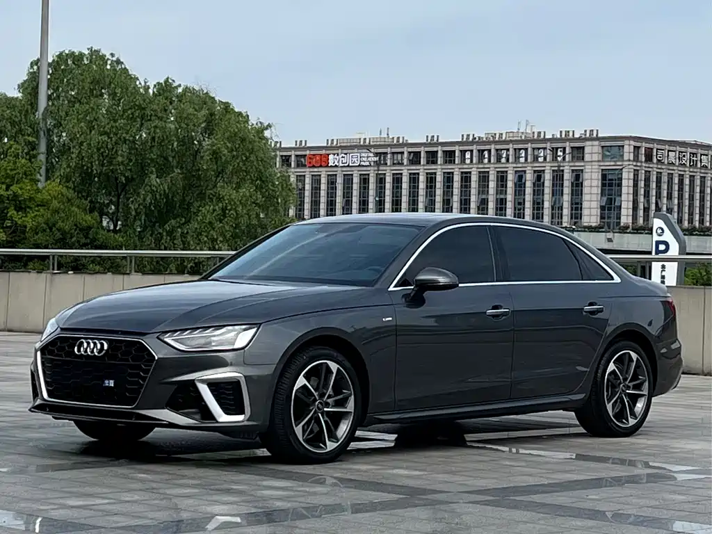 Audi A4L 2023