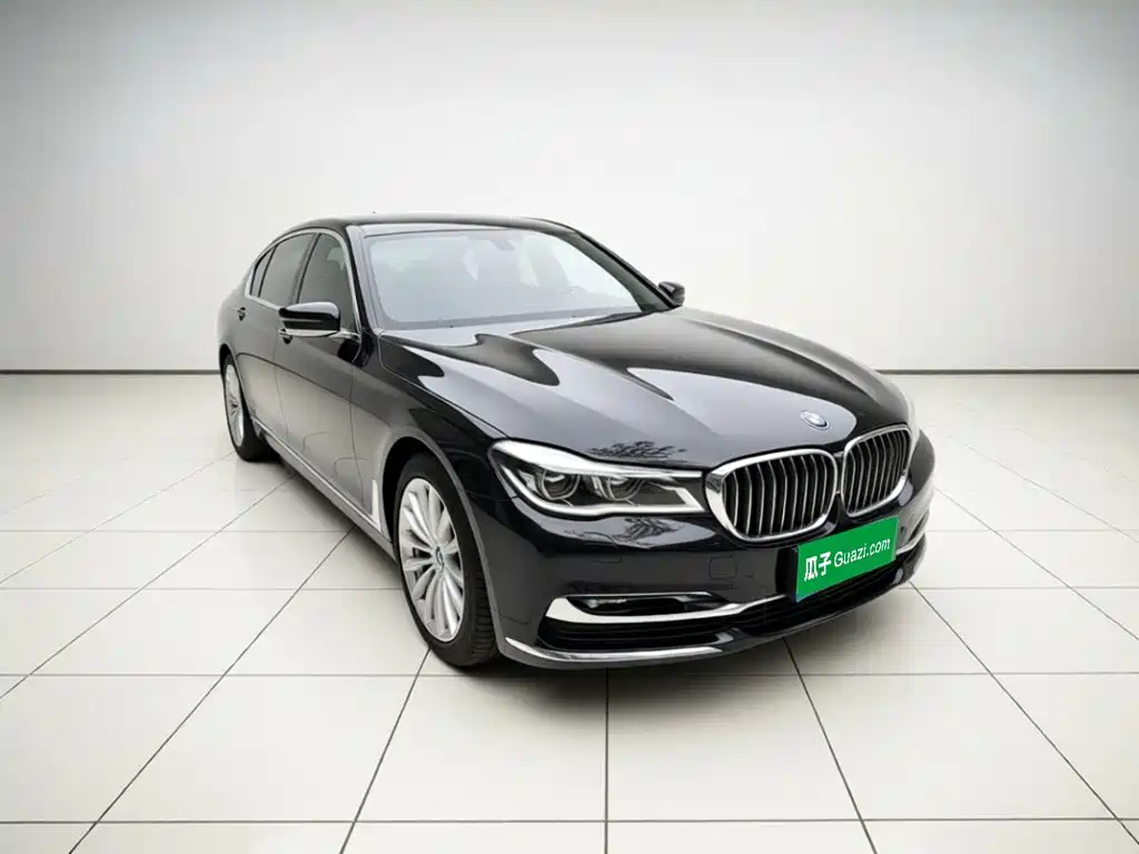 BMW 7 Series — миниатюра 3
