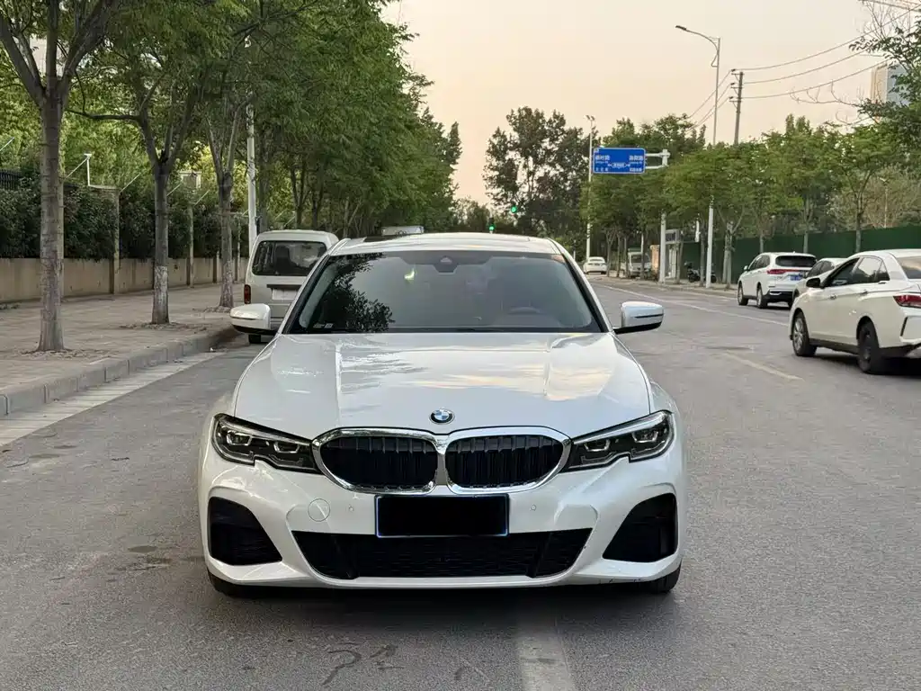 BMW 3 Series 2022