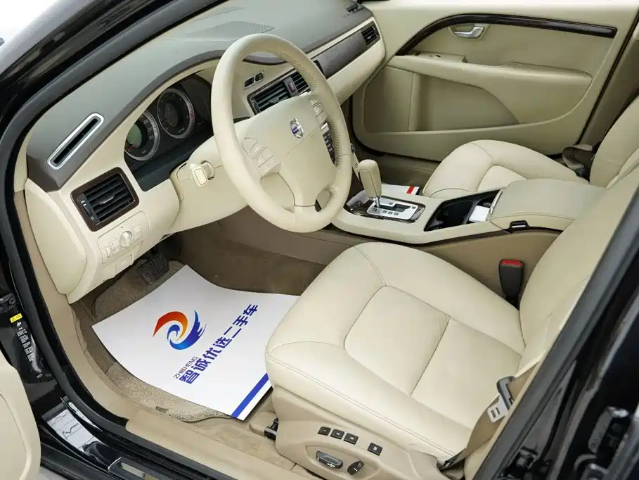 Volvo S80L — миниатюра 5