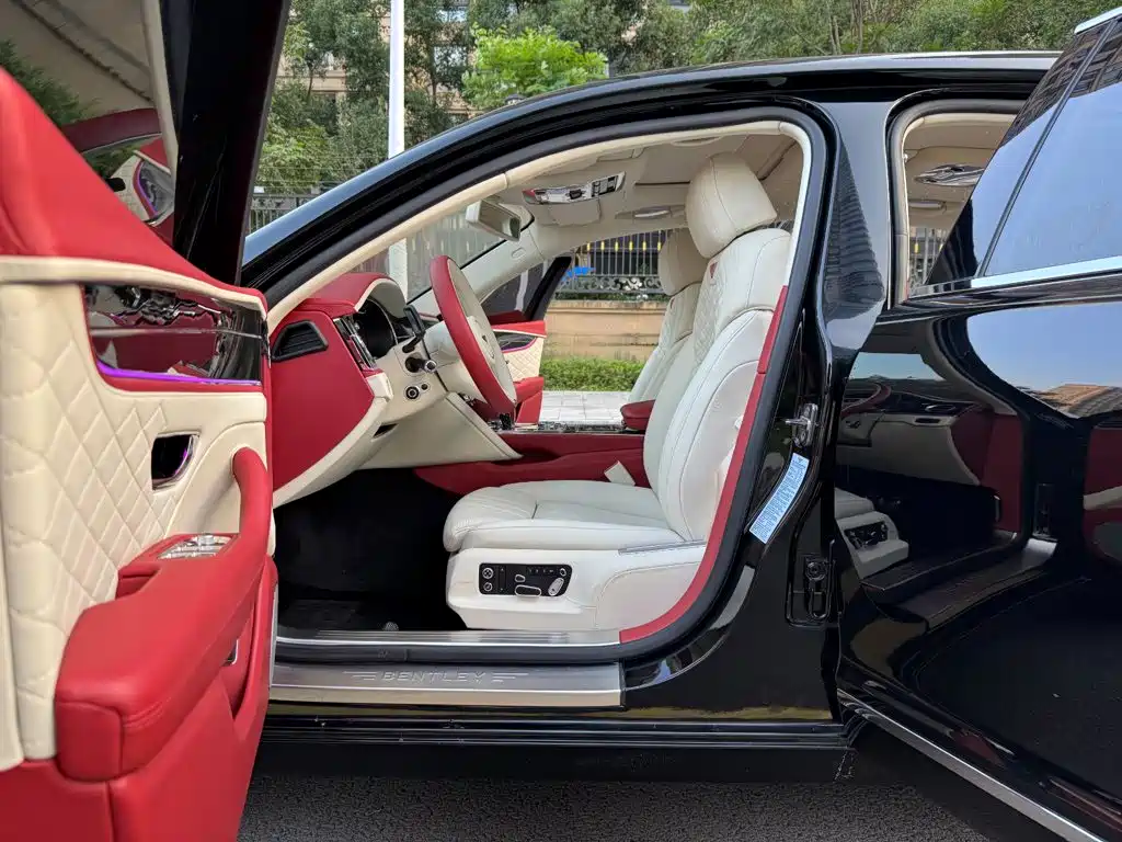 Bentley Flying Spur — миниатюра 11
