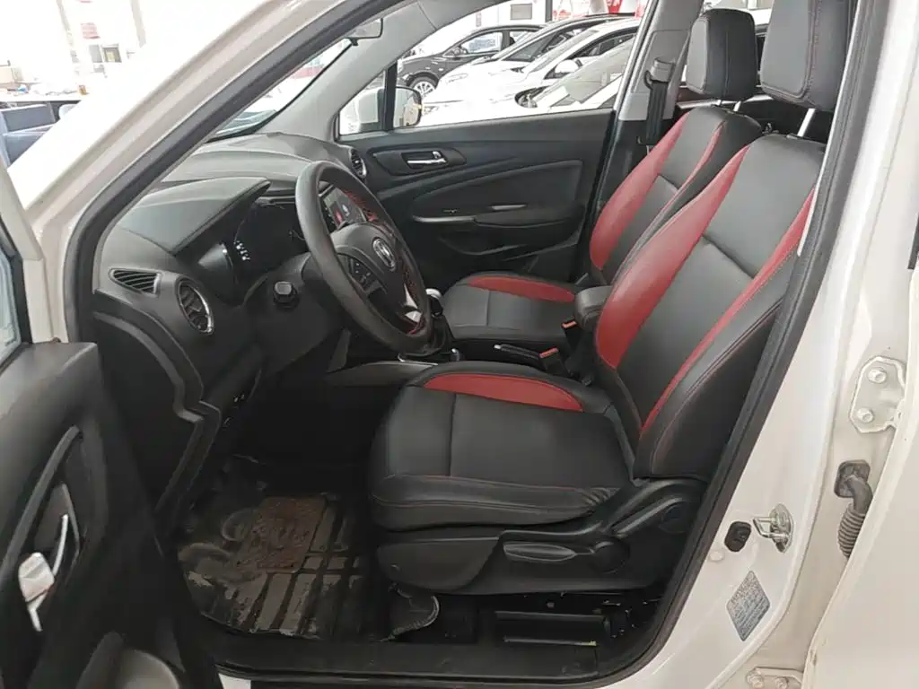 Changan CS15 — миниатюра 15