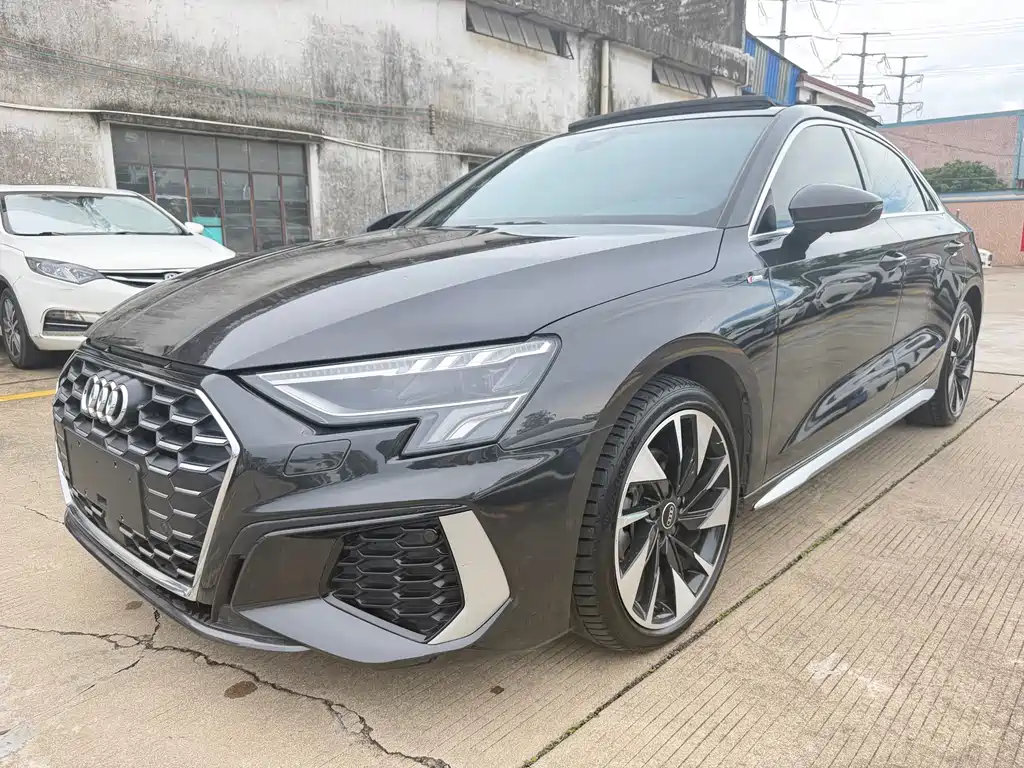 Купить Audi A3
