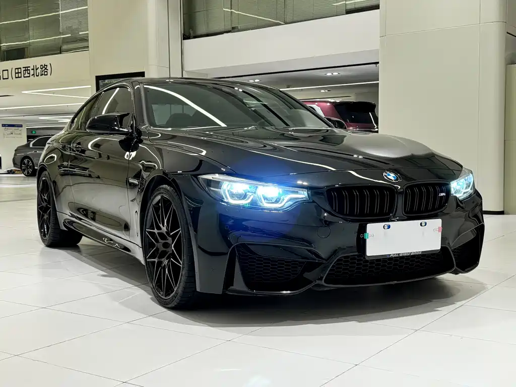 BMW M4 — миниатюра 2