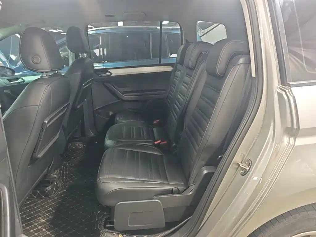 Volkswagen Touran — миниатюра 17