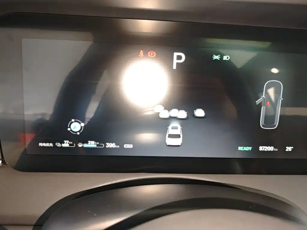 Li Auto Li ONE — миниатюра 12