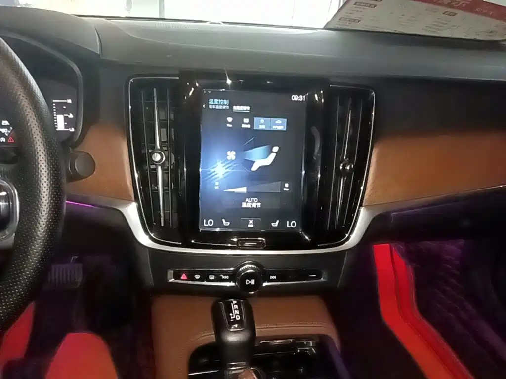 Volvo S90 — миниатюра 13