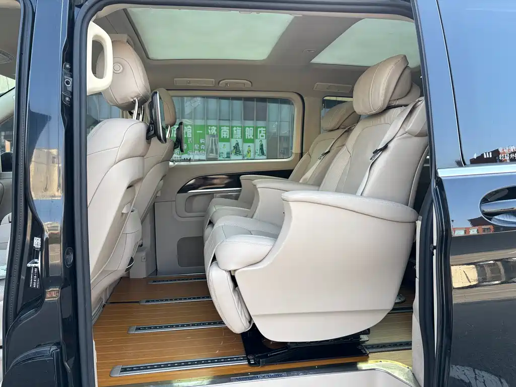 MERCEDES-BENZ V CLASS