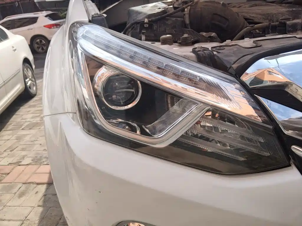 Isuzu MU-X — миниатюра 7