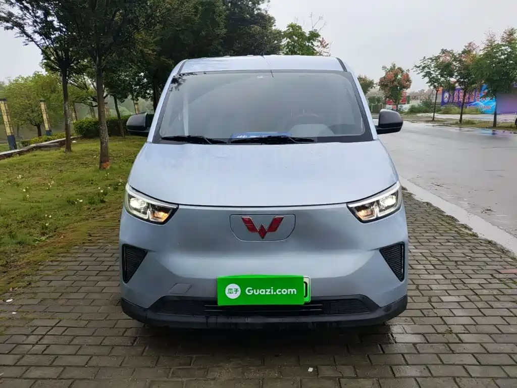 Wuling Yangguang — миниатюра 3
