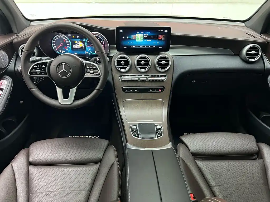 Mercedes-Benz GLC — миниатюра 12