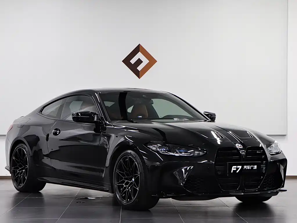 BMW M4 — миниатюра 3