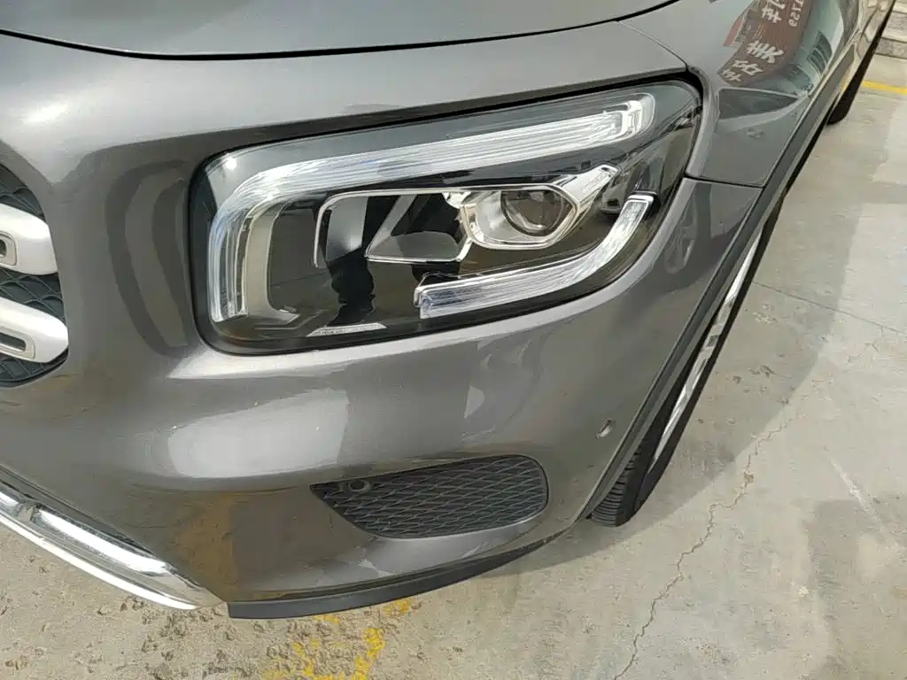 Mercedes-Benz GLB — миниатюра 24