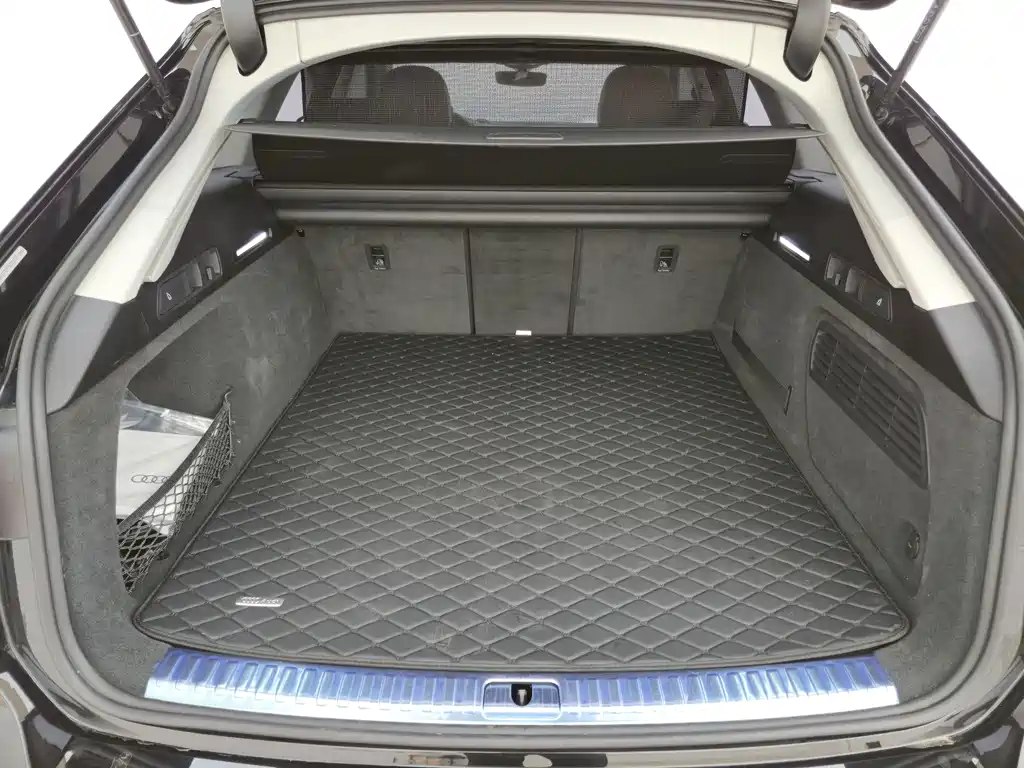 Audi A6 (Import) — миниатюра 21
