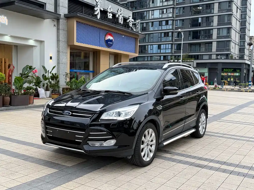 Купить Ford Kuga