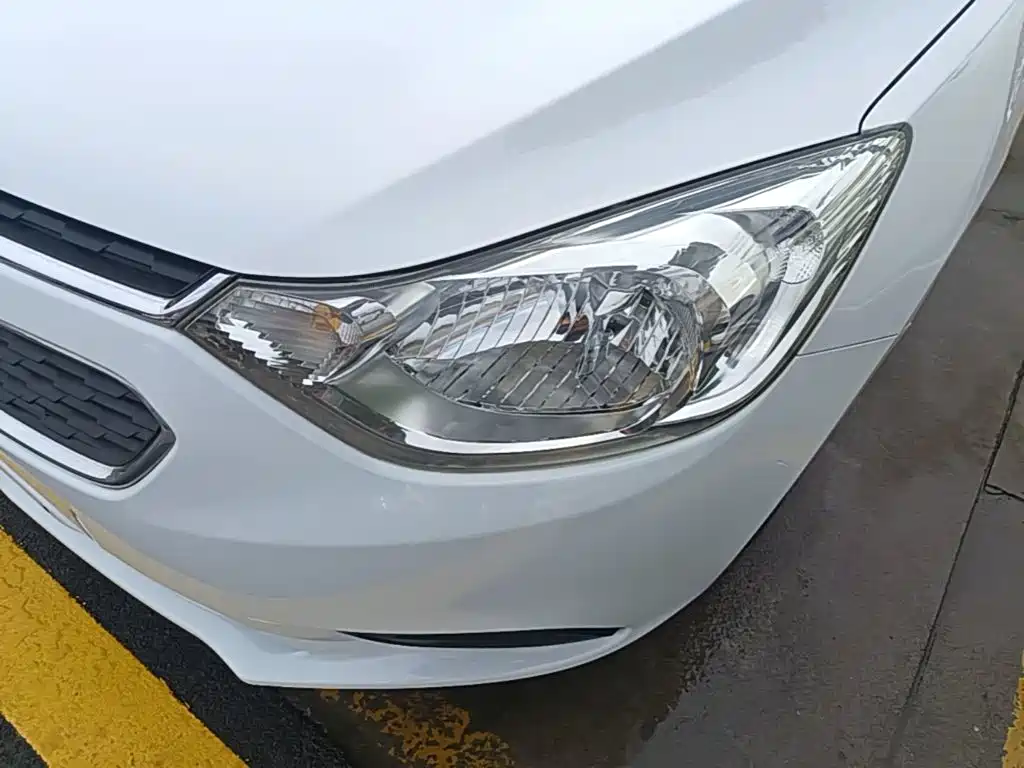 Chevrolet Sail — миниатюра 24