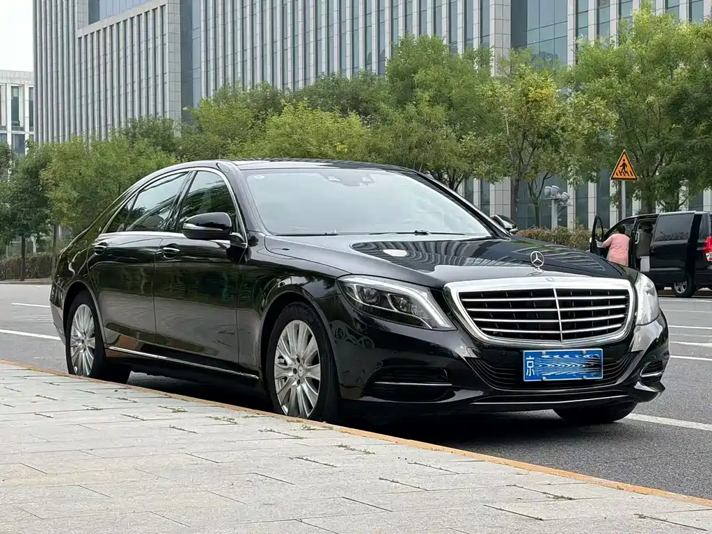 Mercedes-Benz S-Class — миниатюра 3