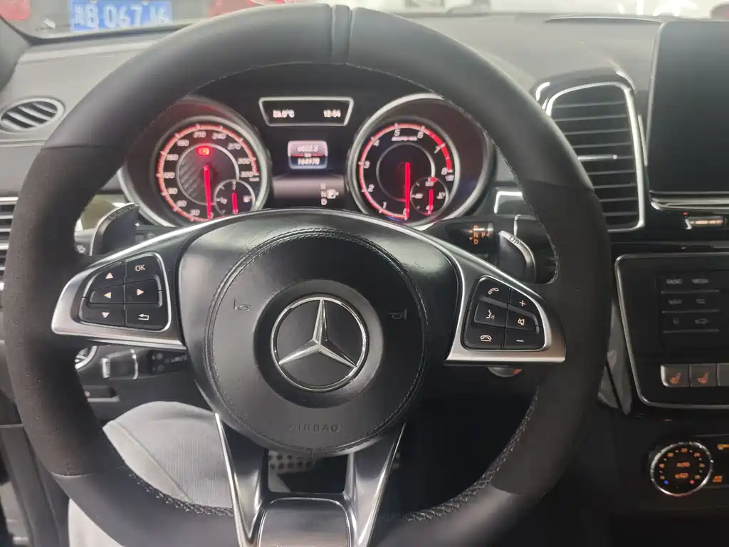 Mercedes-Benz GLS A MG 2016 AMG GLS 63 4MATIC