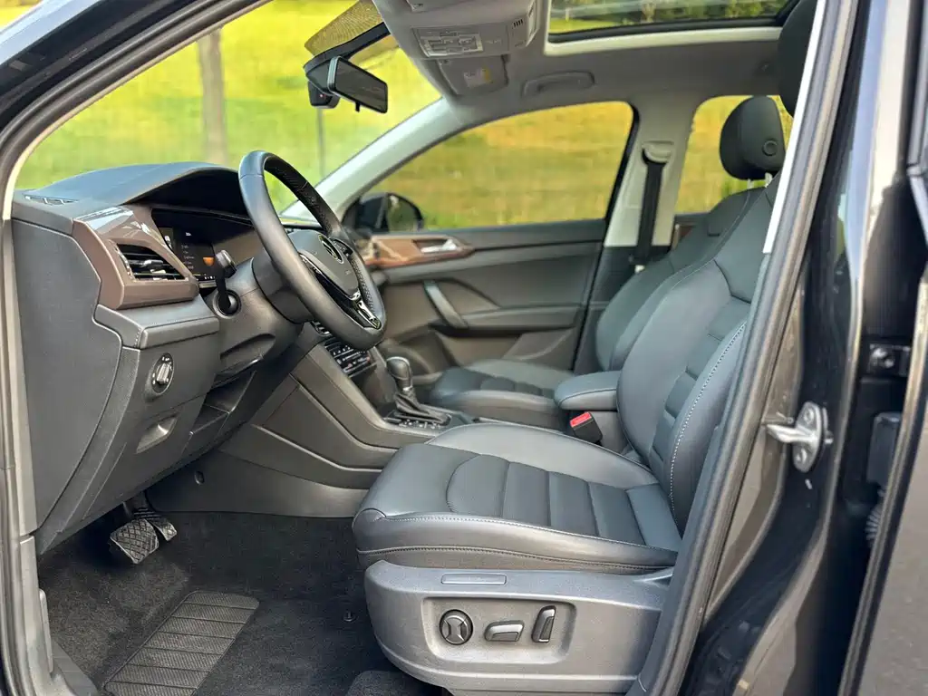 Volkswagen Tharu 2022 280TSI Luxury