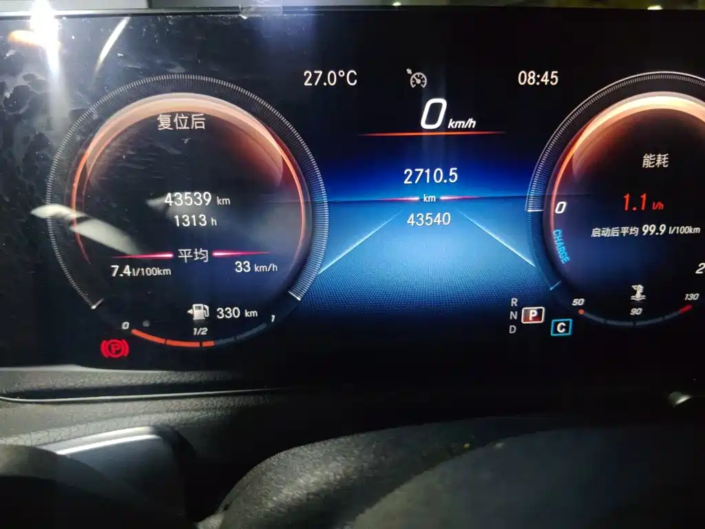 Mercedes-Benz GLB — миниатюра 13