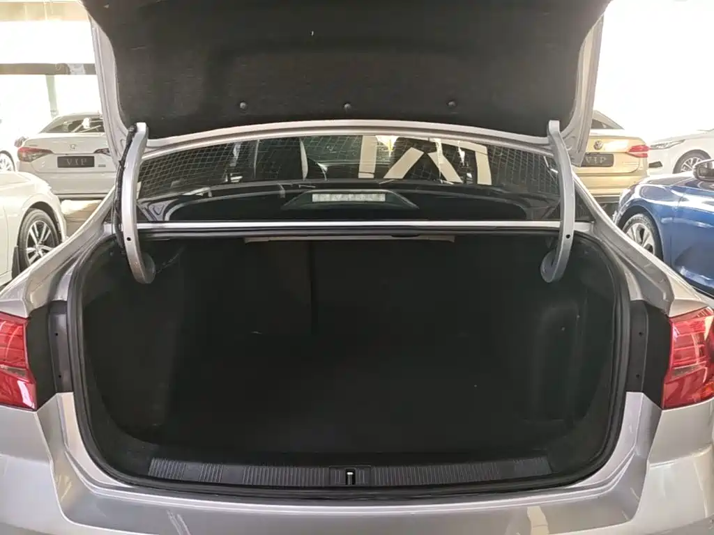 Volkswagen Bora — миниатюра 19
