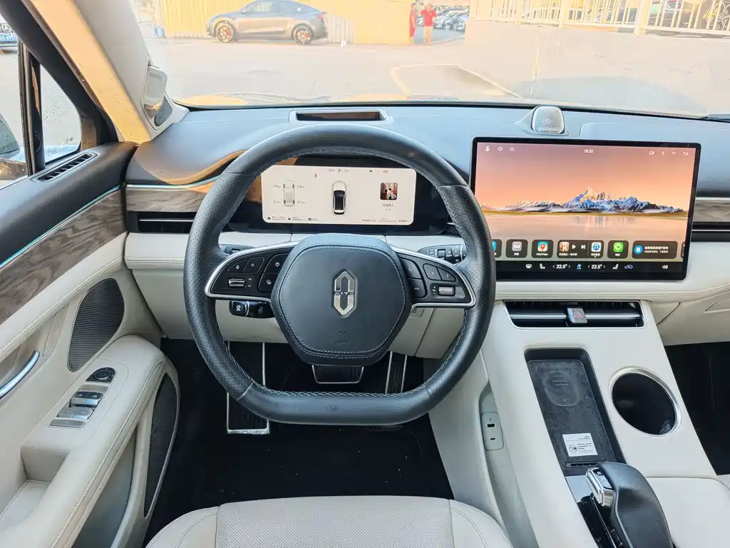Aito M5