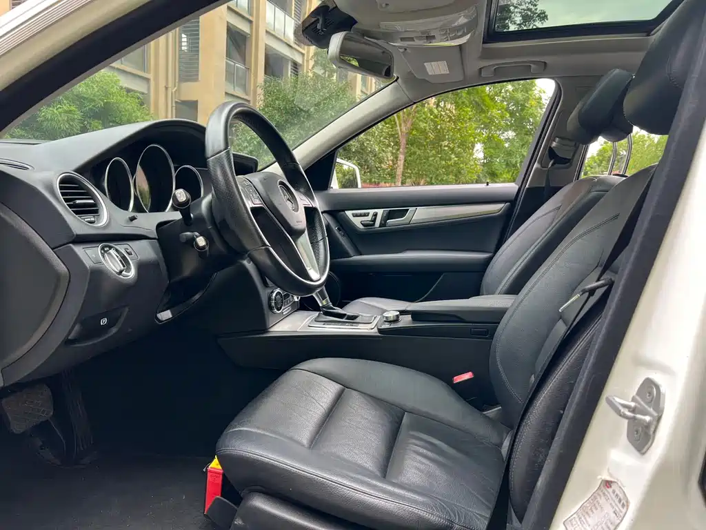 Mercedes-Benz C-Class (Import) — миниатюра 10