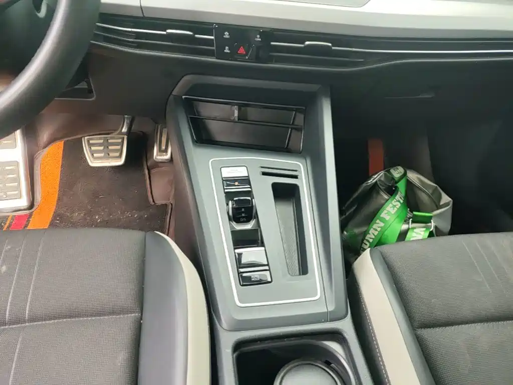 Volkswagen Golf — миниатюра 14