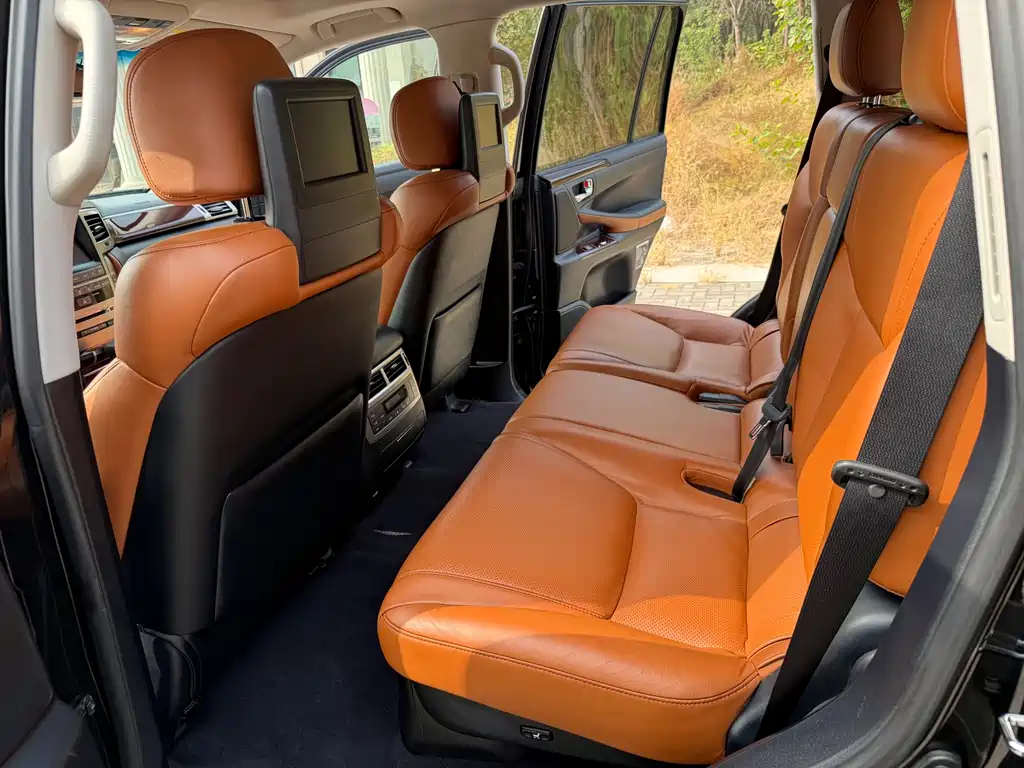 Lexus LX — миниатюра 16