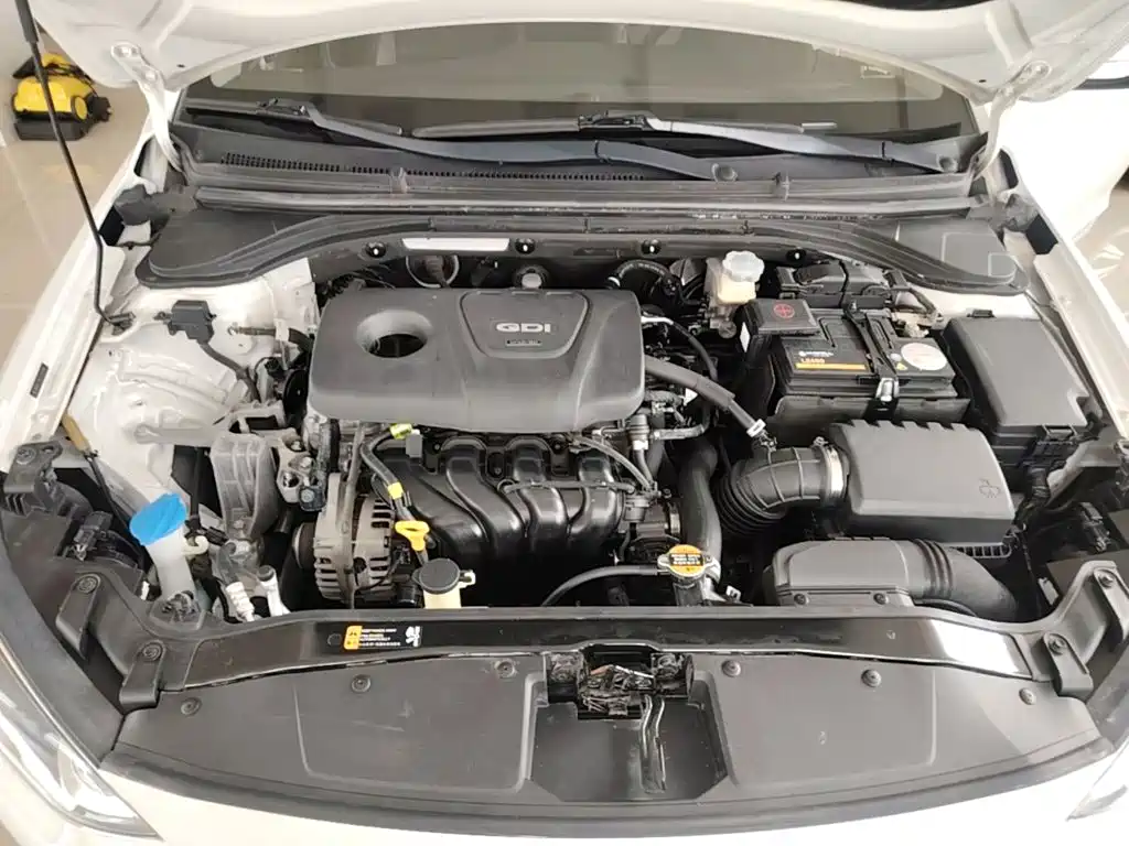 Hyundai Elantra — миниатюра 20