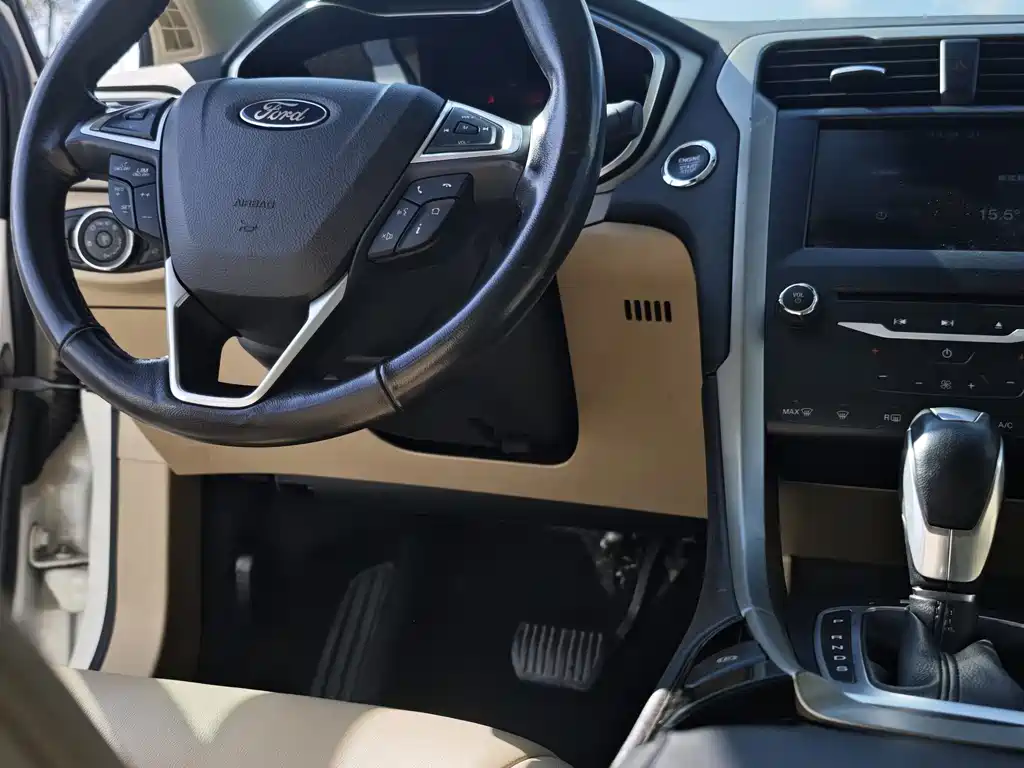Ford Mondeo — миниатюра 9