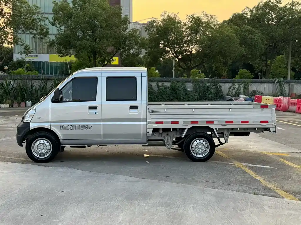 Wuling Rongguang 2024 1.5L LAR