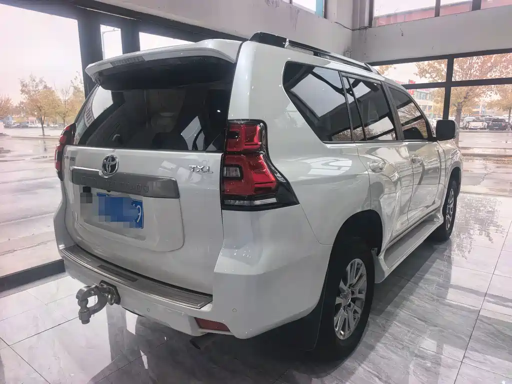 Toyota Prado — миниатюра 9