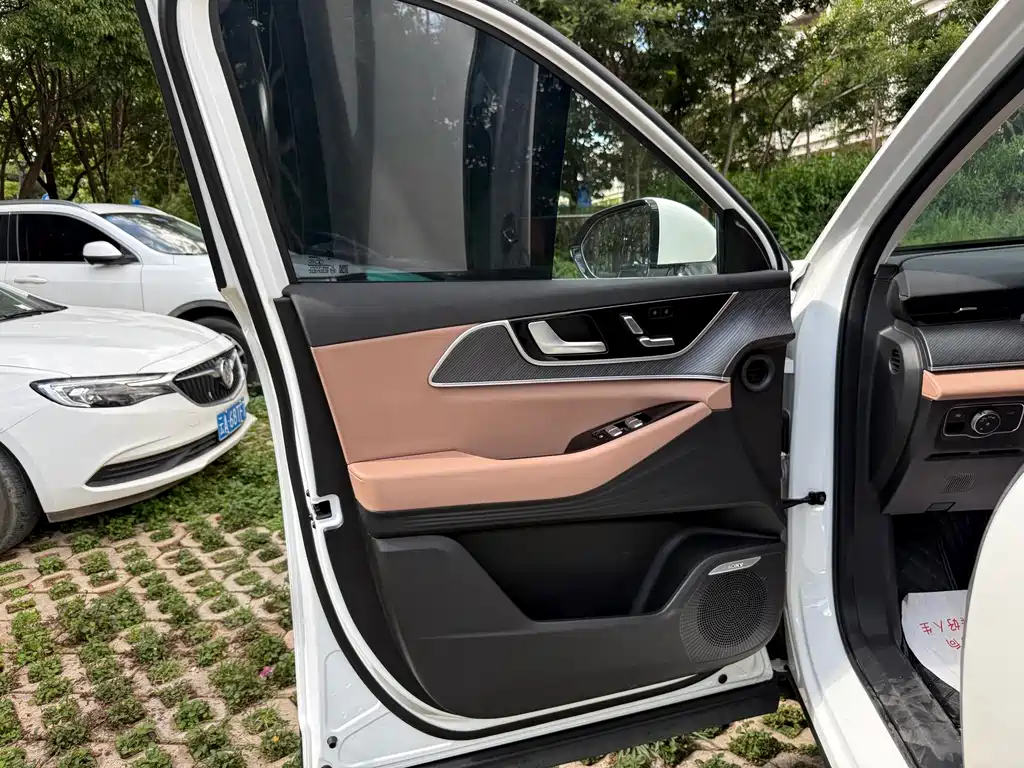 Chery Tiggo 8L — миниатюра 8