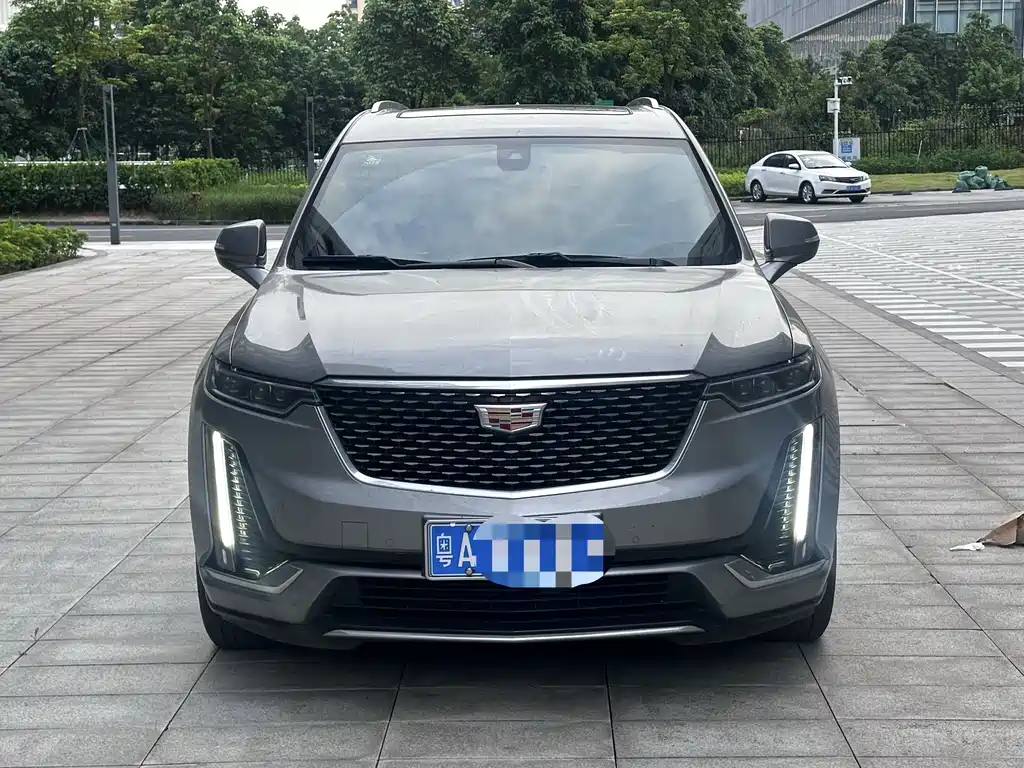 Cadillac XT6 2022 2.0T мест Luxury Standard