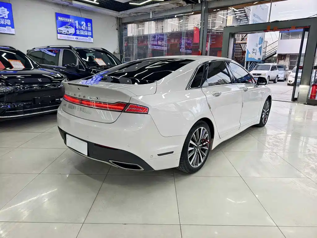 Lincoln MKZ — миниатюра 16