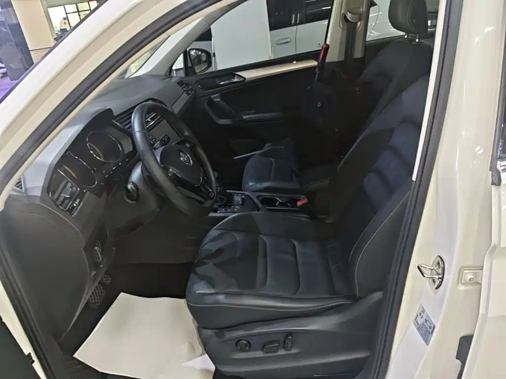 Volkswagen Tiguan L — миниатюра 15