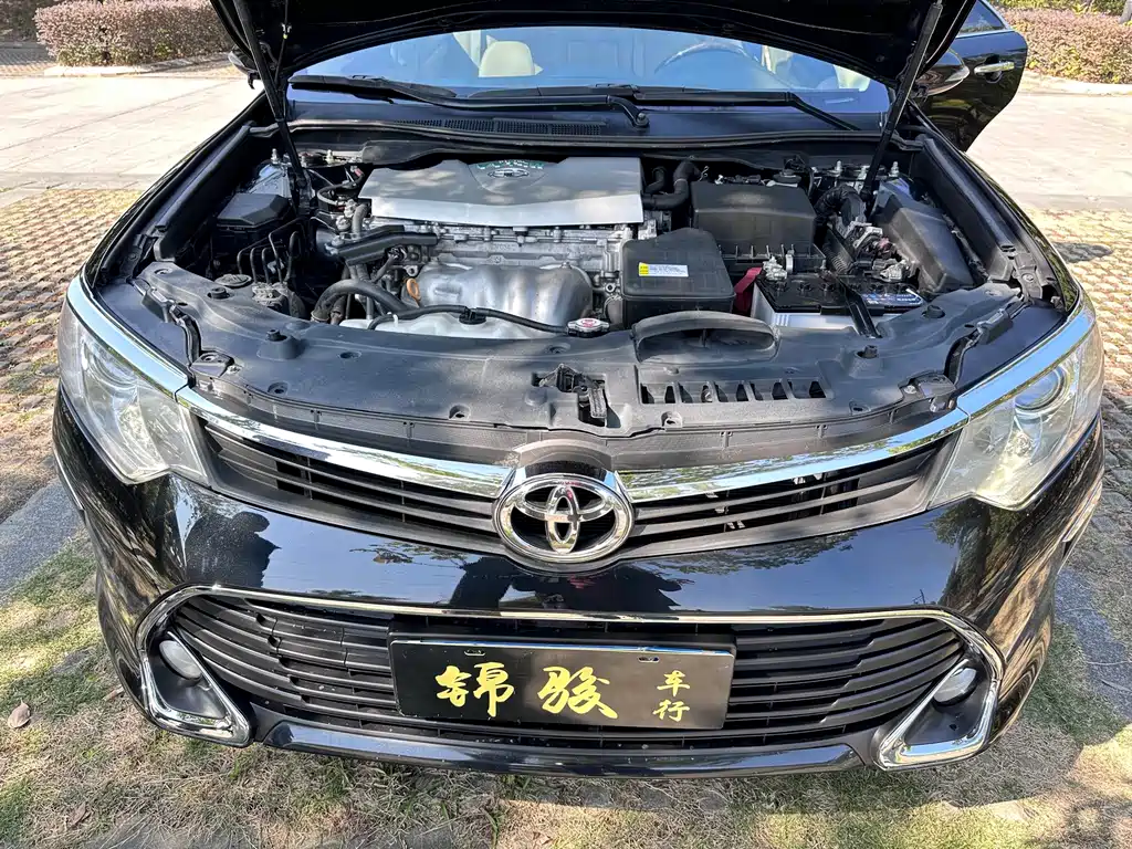 Toyota Camry — миниатюра 16