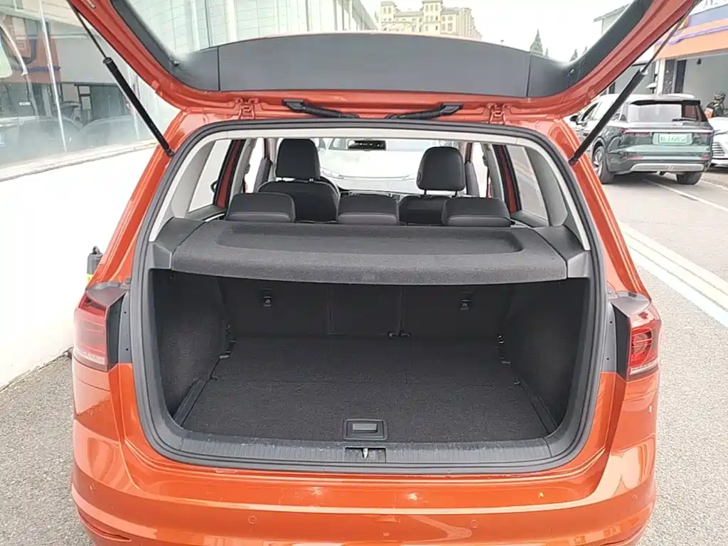 Volkswagen Golf Sportsvan — миниатюра 19