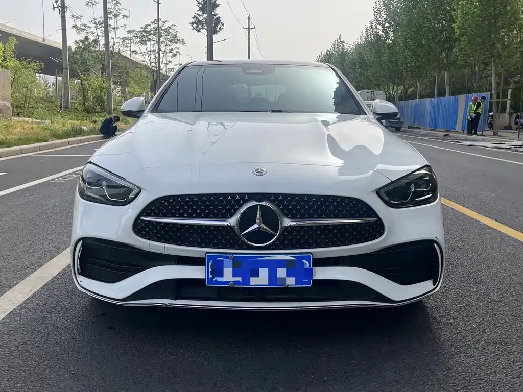 Mercedes-Benz C-Class — миниатюра 2