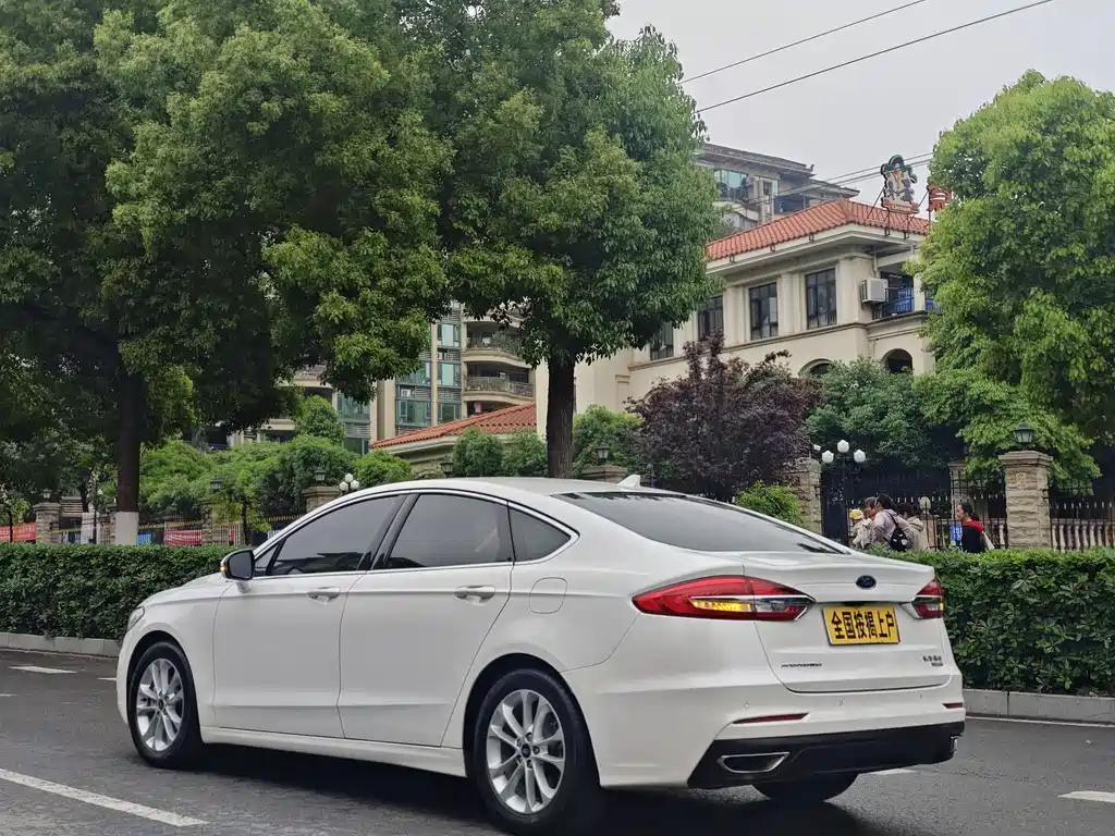 Ford Mondeo 2020 EcoBoost 180 Fashion