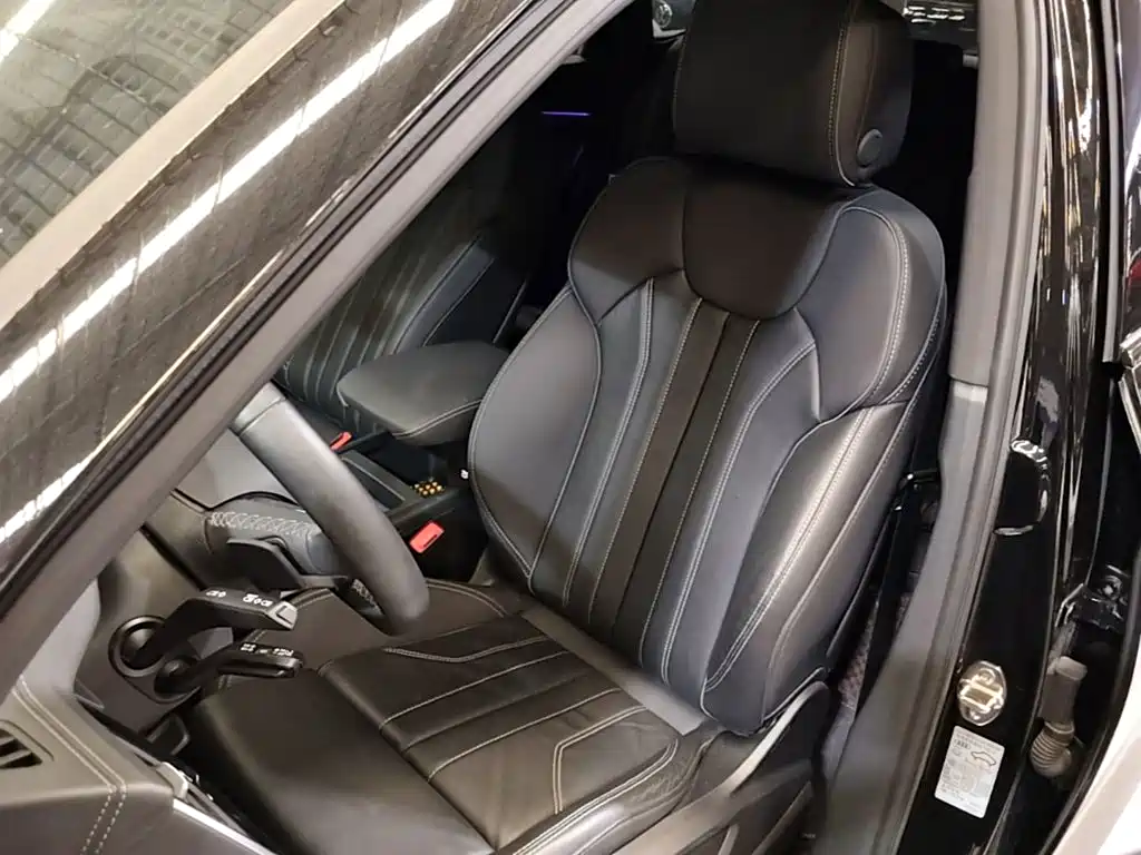 Audi Q5L — миниатюра 15